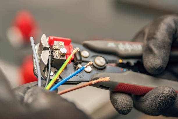 Best Emergency Electrician Near Me  in Bellevle, IL